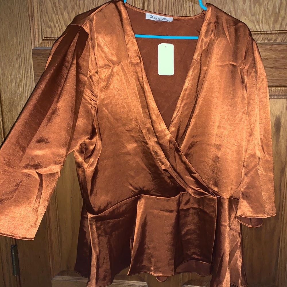 🆕 Burnt Orange Silky Wrap Top Sz 2X